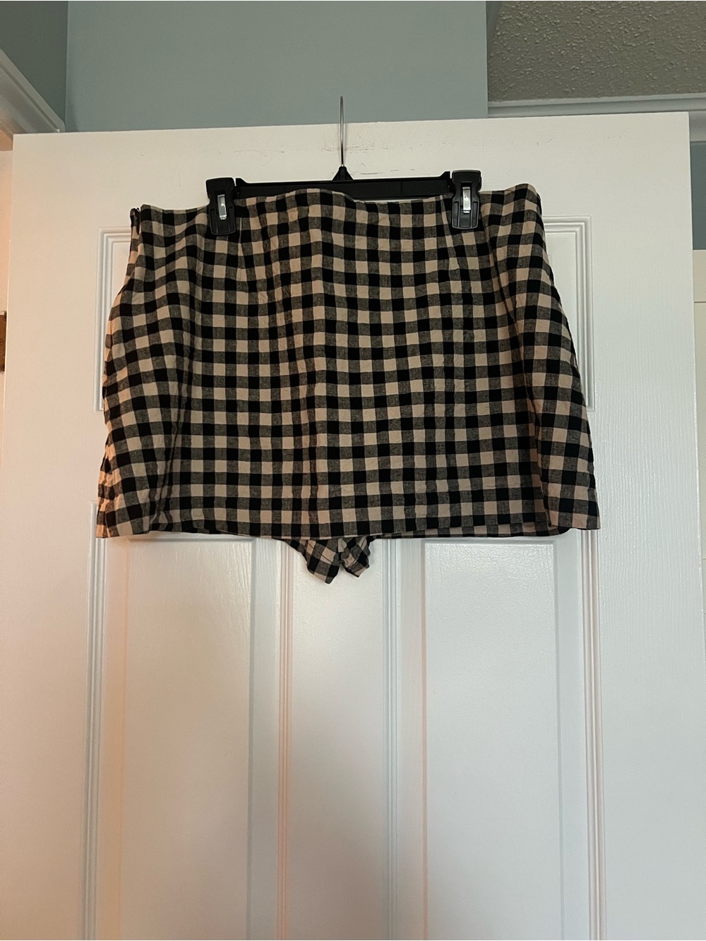 GAP Black and Tan Gingham Skort Shorts
